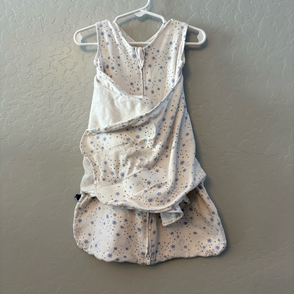 Halo sleepsack swaddle adjustable wearable blanket midnight moons blue nb 0-3 mo